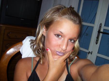 la blonde se rebelle
